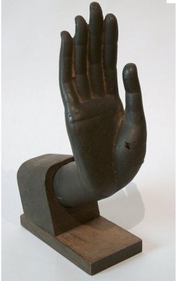 abhaya-mudra